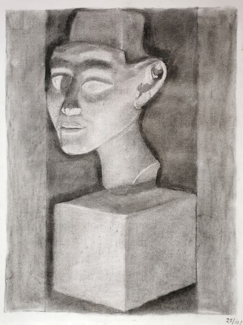 Buste de Néfertiti au fusain